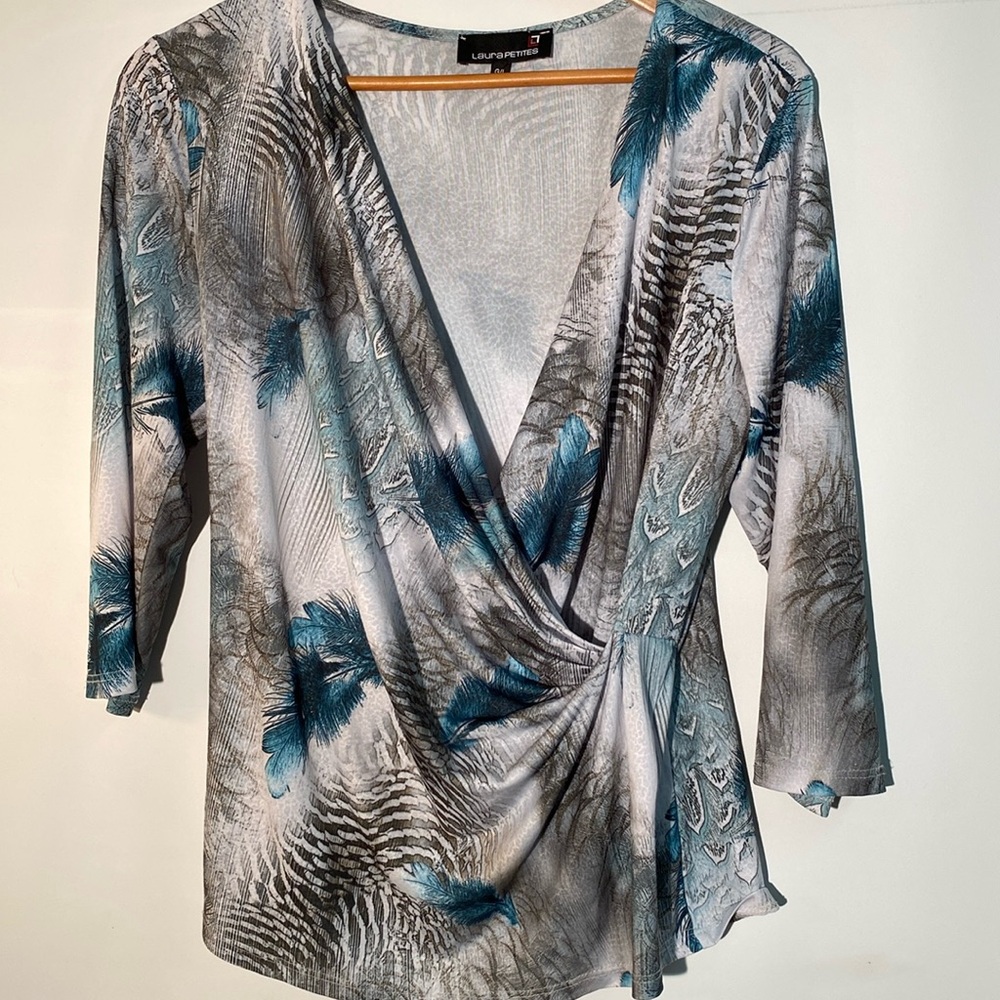 Laura - 3/4 sleeve faux wrap top. Size L petite - Picture 1 of 7
